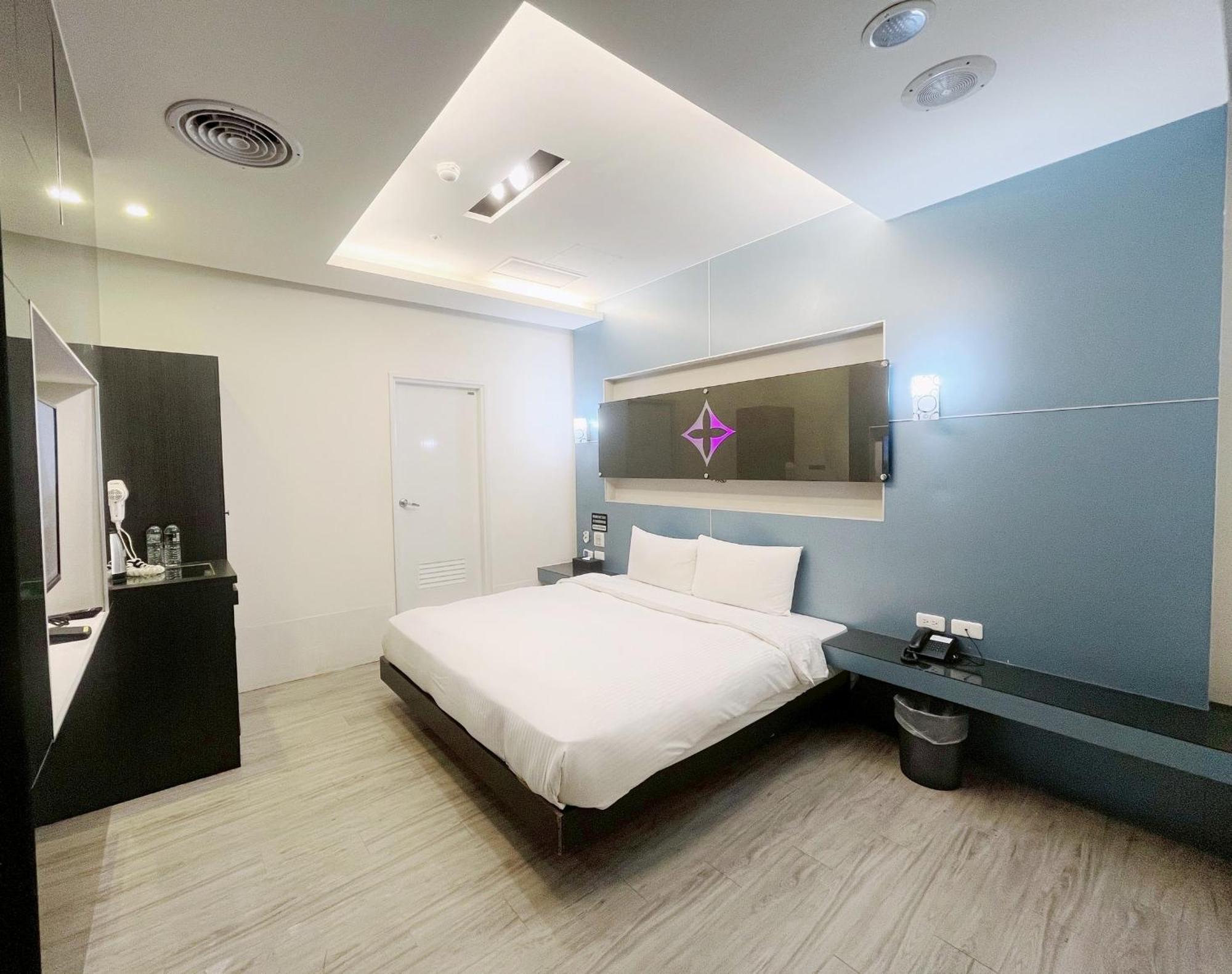 Walker Hotel - Sanchong Taipei Exterior foto